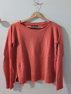 Banana Republic Coral Scoopneck Sweater